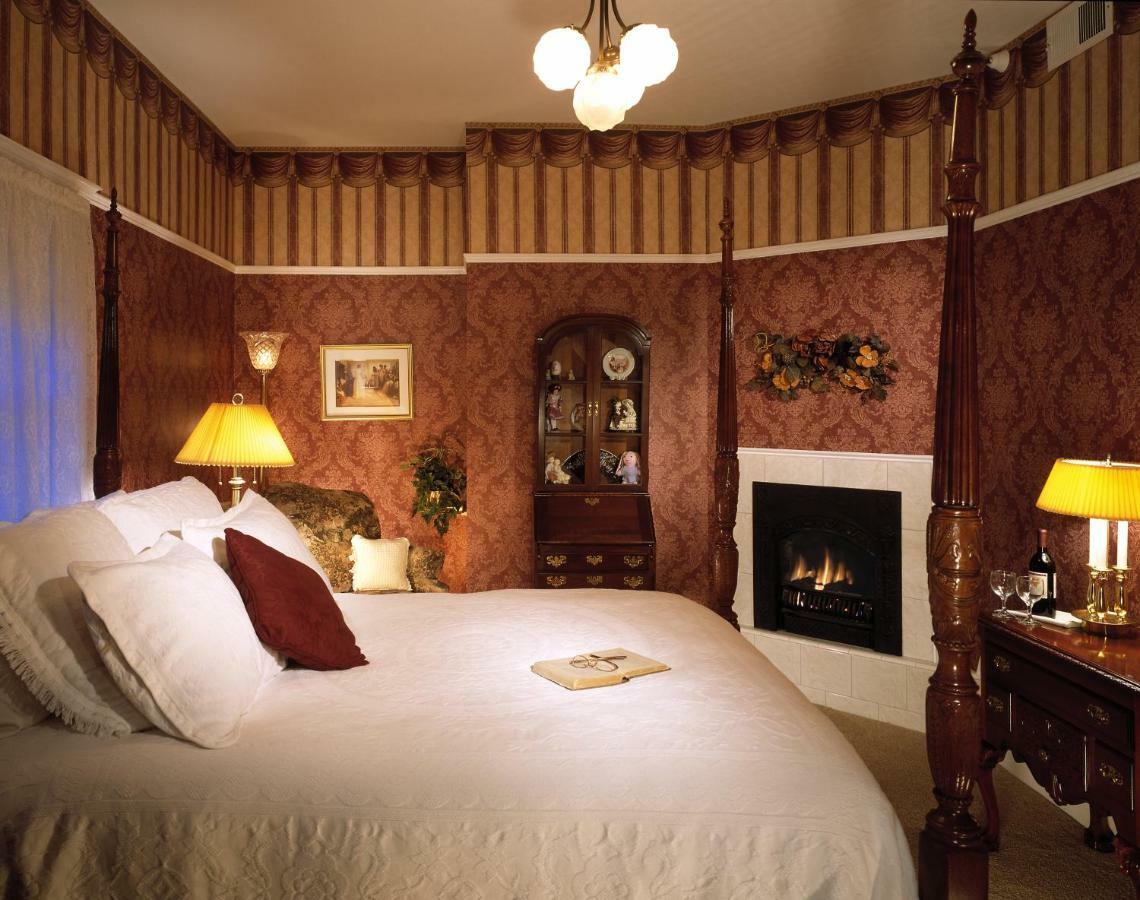 נאפה Churchill Manor מראה חיצוני תמונה